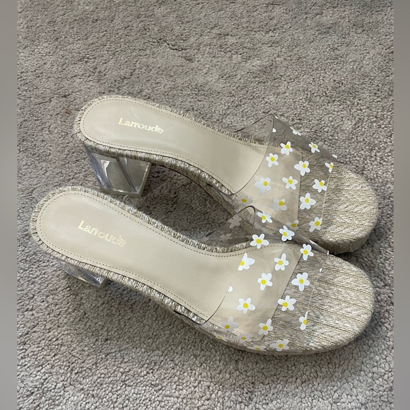 NEW Larroude Jenn Lucite Sandals, Size 9 Floral Heels - Picture 7 of 7